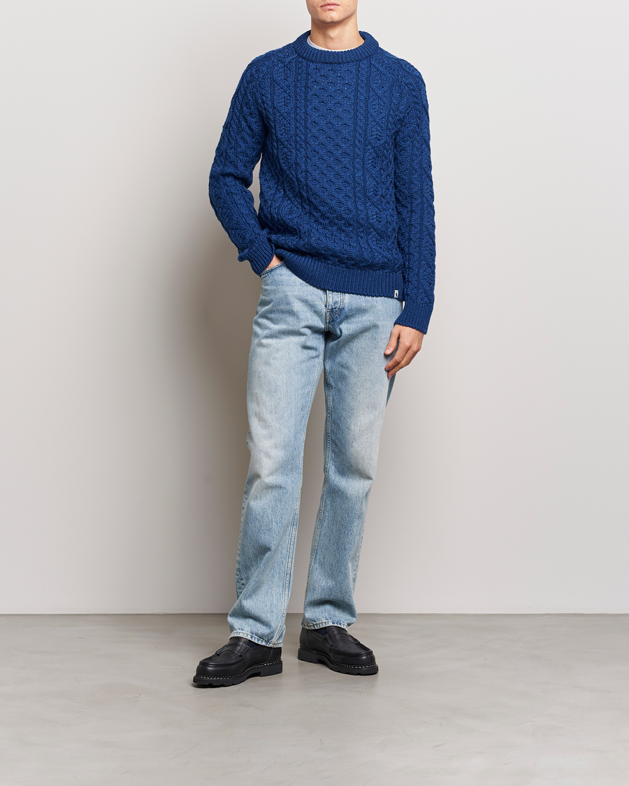 Men | Sweaters & Knitwear | Peregrine | Hudson Wool Aran Knitted Jumper Cobalt