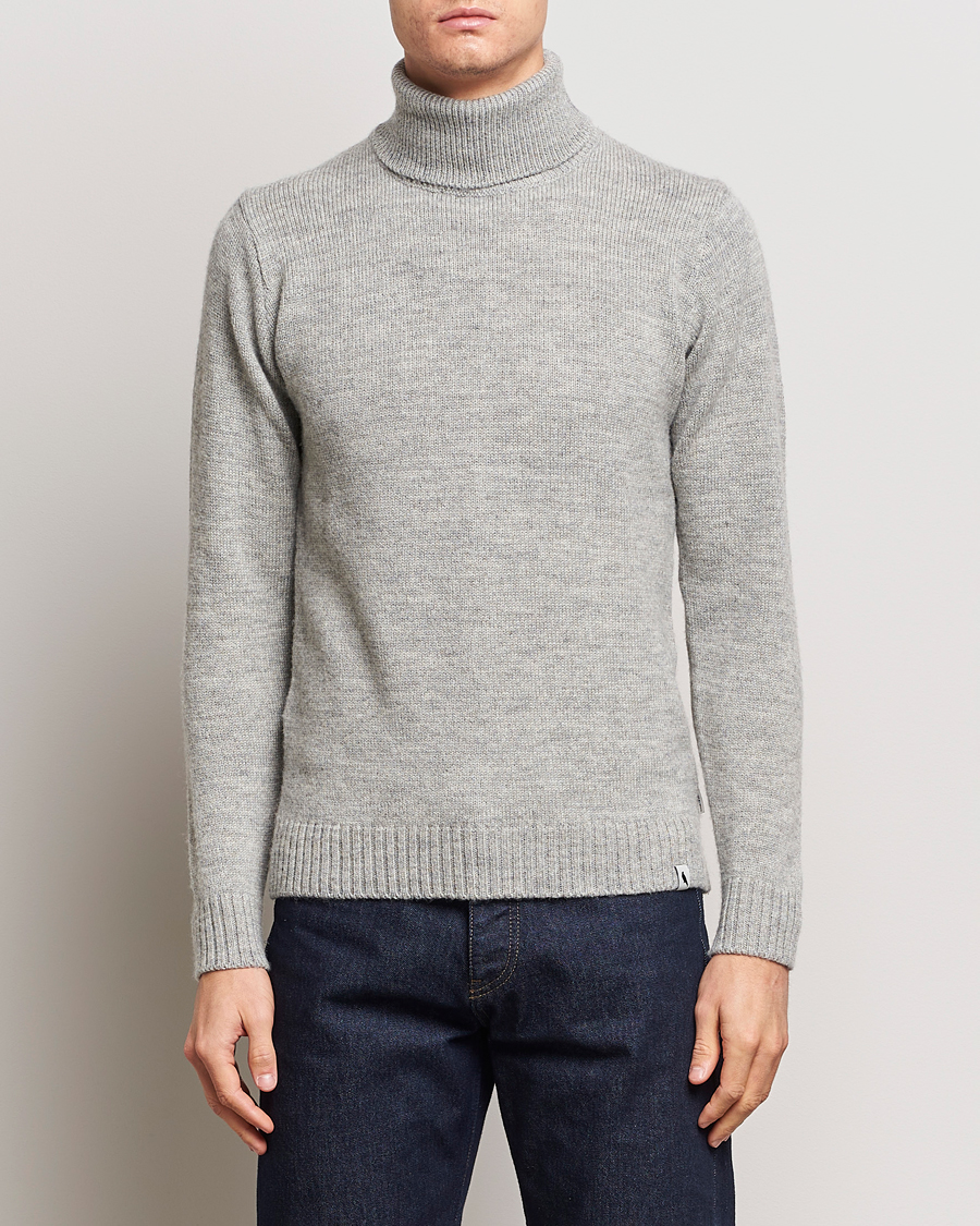 Men | Sweaters & Knitwear | Peregrine | Maker's Stitch Merino Polo Light Grey
