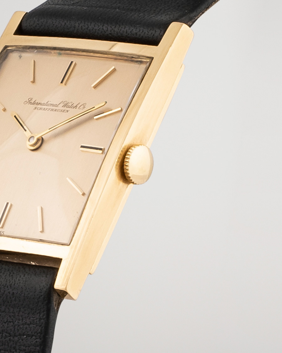 Men | IWC Pre-Owned Tank 18K Gold Black | IWC Pre-Owned | Tank 18K Gold Black