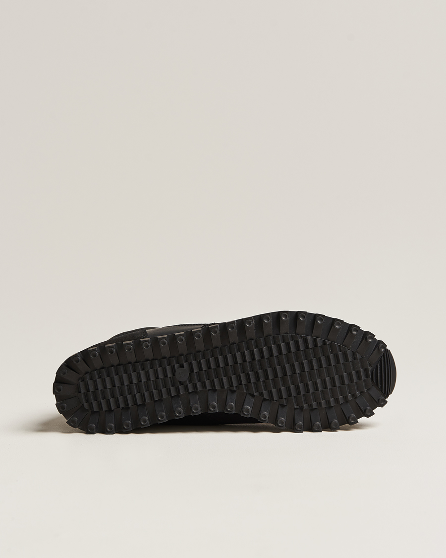 Men | Novesta Marathon Apex Trail Running Sneaker Black | Novesta | Marathon Apex Trail Running Sneaker Black