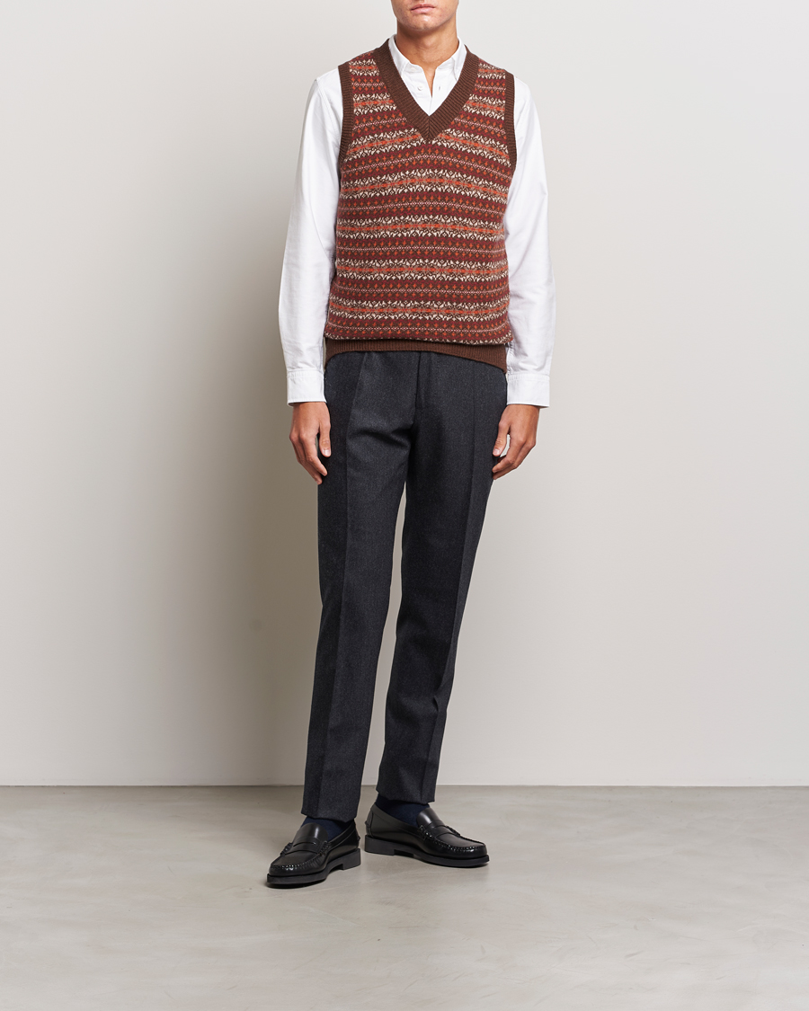 Men | Sweaters & Knitwear | Oscar Jacobson | Lucas Fairisle Wool/Cashmere Vest Red