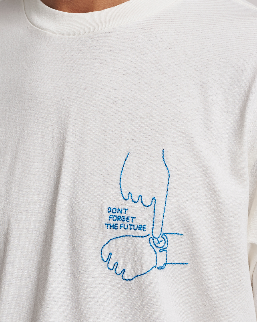 Men | T-Shirts | Nudie Jeans | Koffe Future Crew Neck T-Shirt Off White