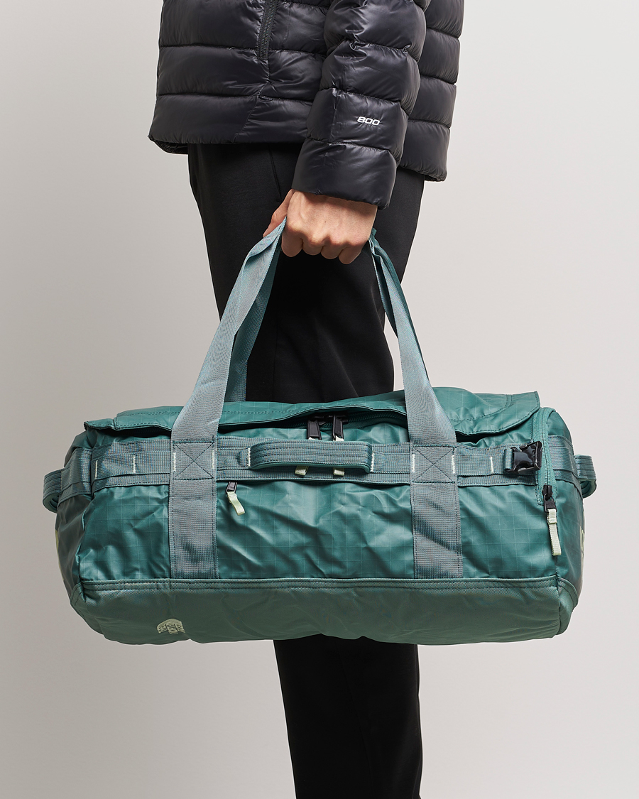 Men | The North Face Base Camp Voyager 42L Dark Sage | The North Face | Base Camp Voyager 42L Dark Sage