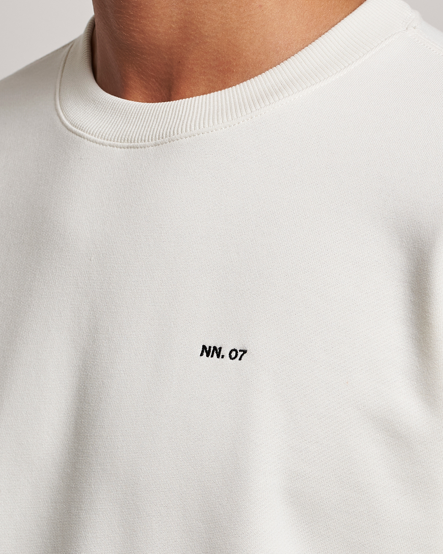 Men | Sweaters & Knitwear | NN07 | Briggs Logo Crew Neck Sweatshirt Off White