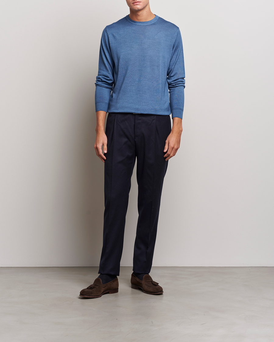 Men | Sweaters & Knitwear | Stenströms | Garment Dyed Merino Wool Crewneck Blue