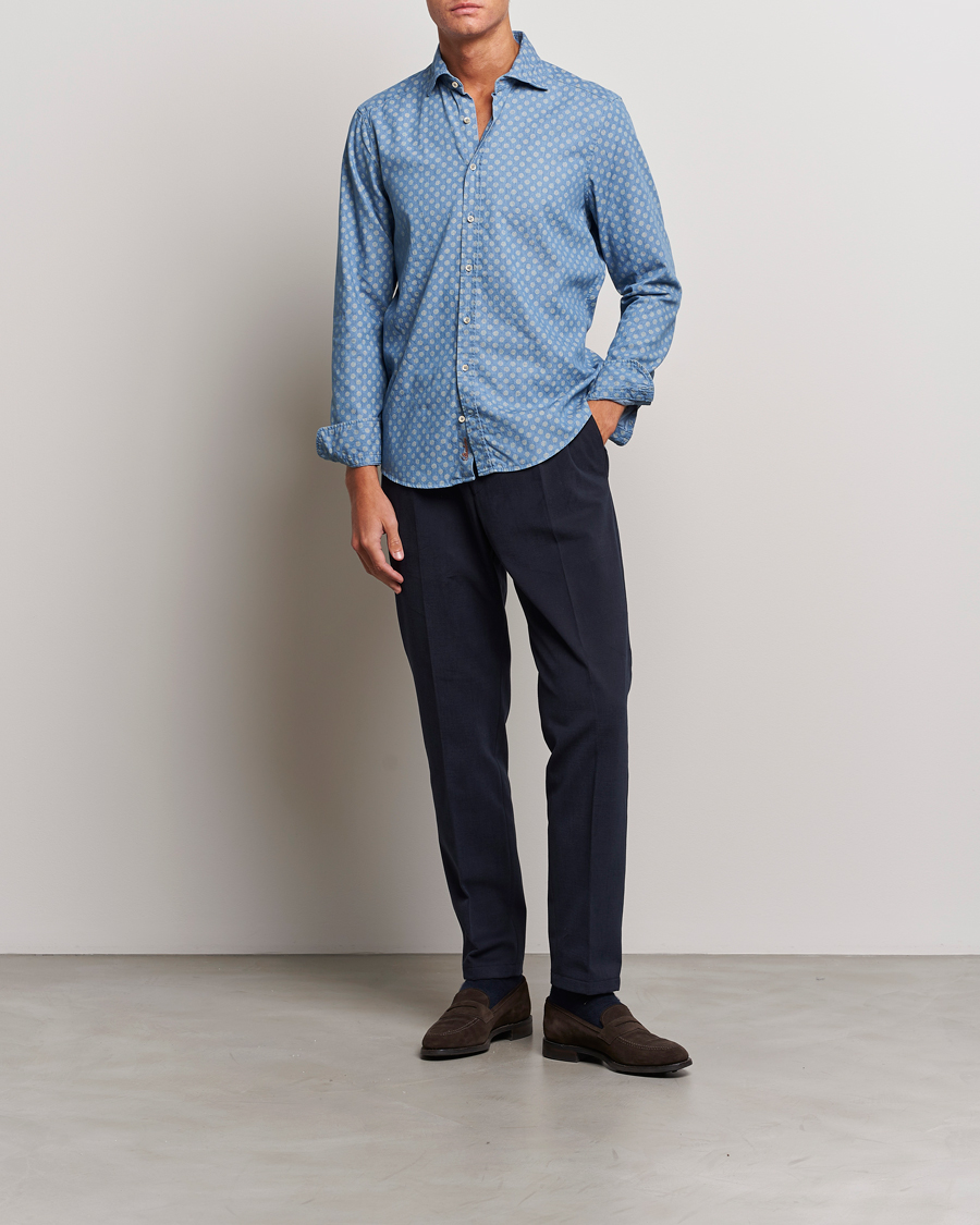 Men | Shirts | Stenströms | Slimline Printed Cut Away Denim Shirt Light Blue