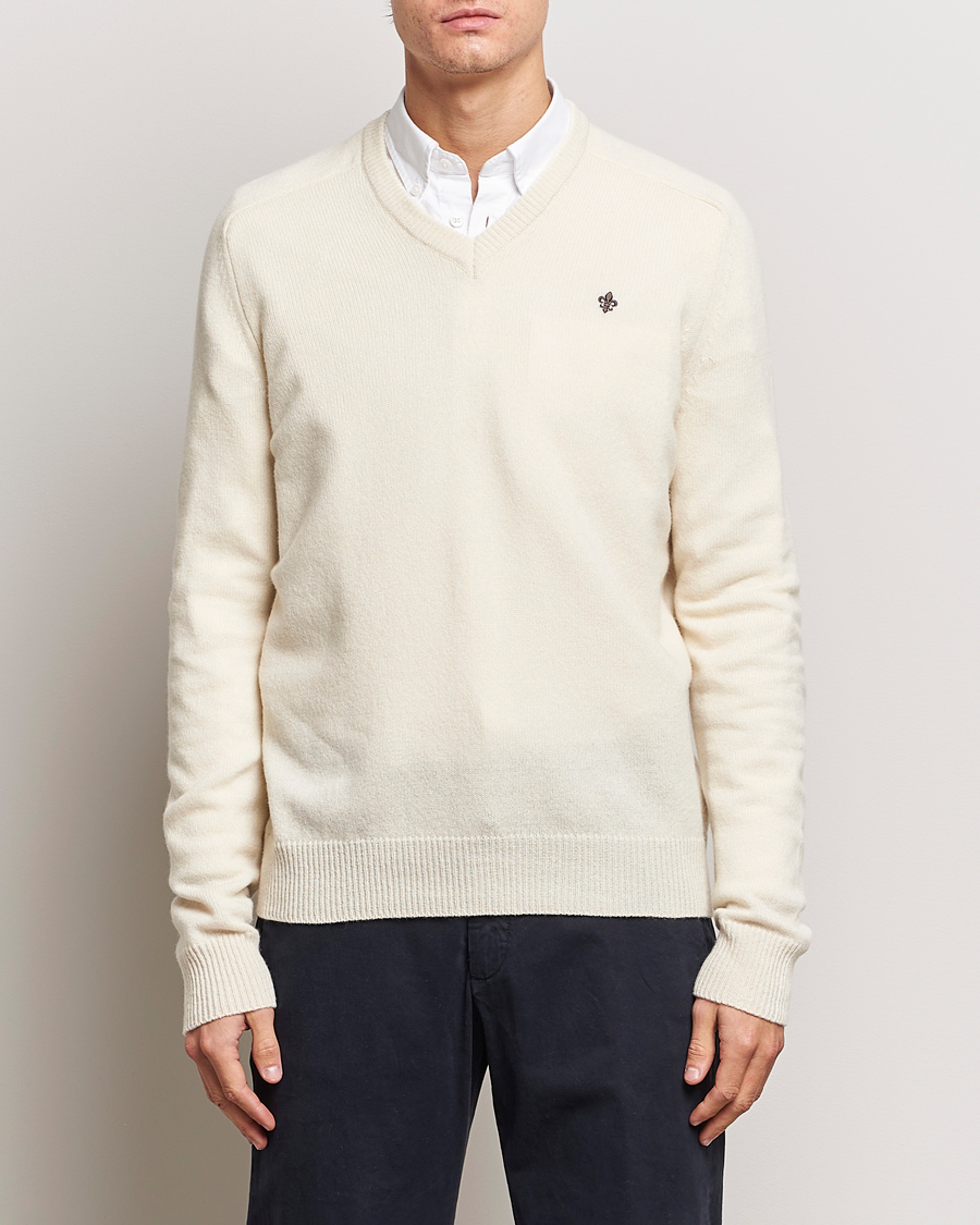 Men | Sweaters & Knitwear | Morris | Newton V-neck Off White