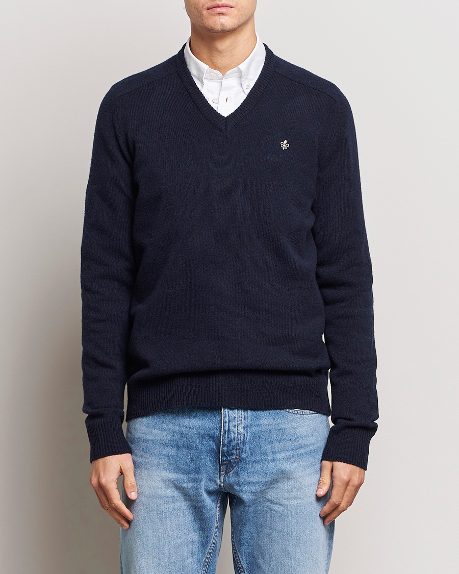 Men | Sweaters & Knitwear | Morris | Newton V-neck Navy