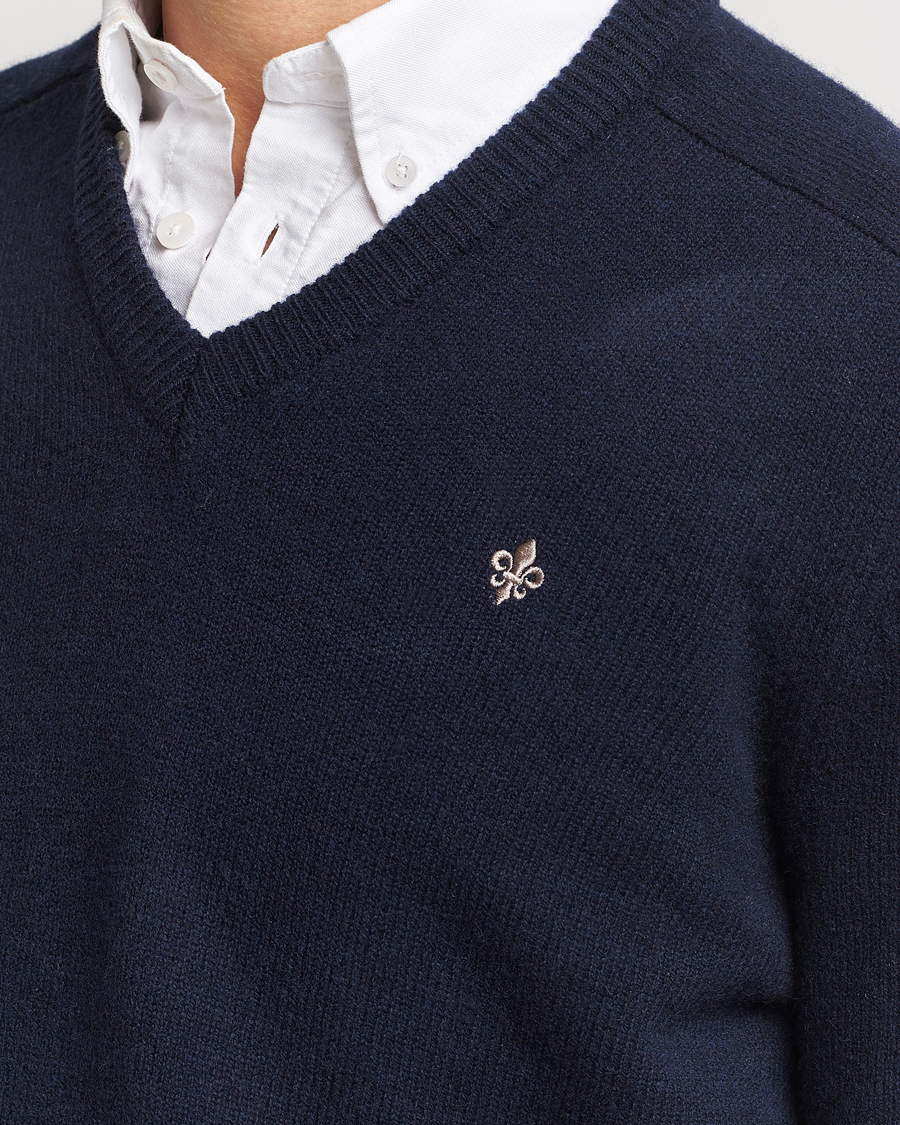 Men | Sweaters & Knitwear | Morris | Newton V-neck Navy