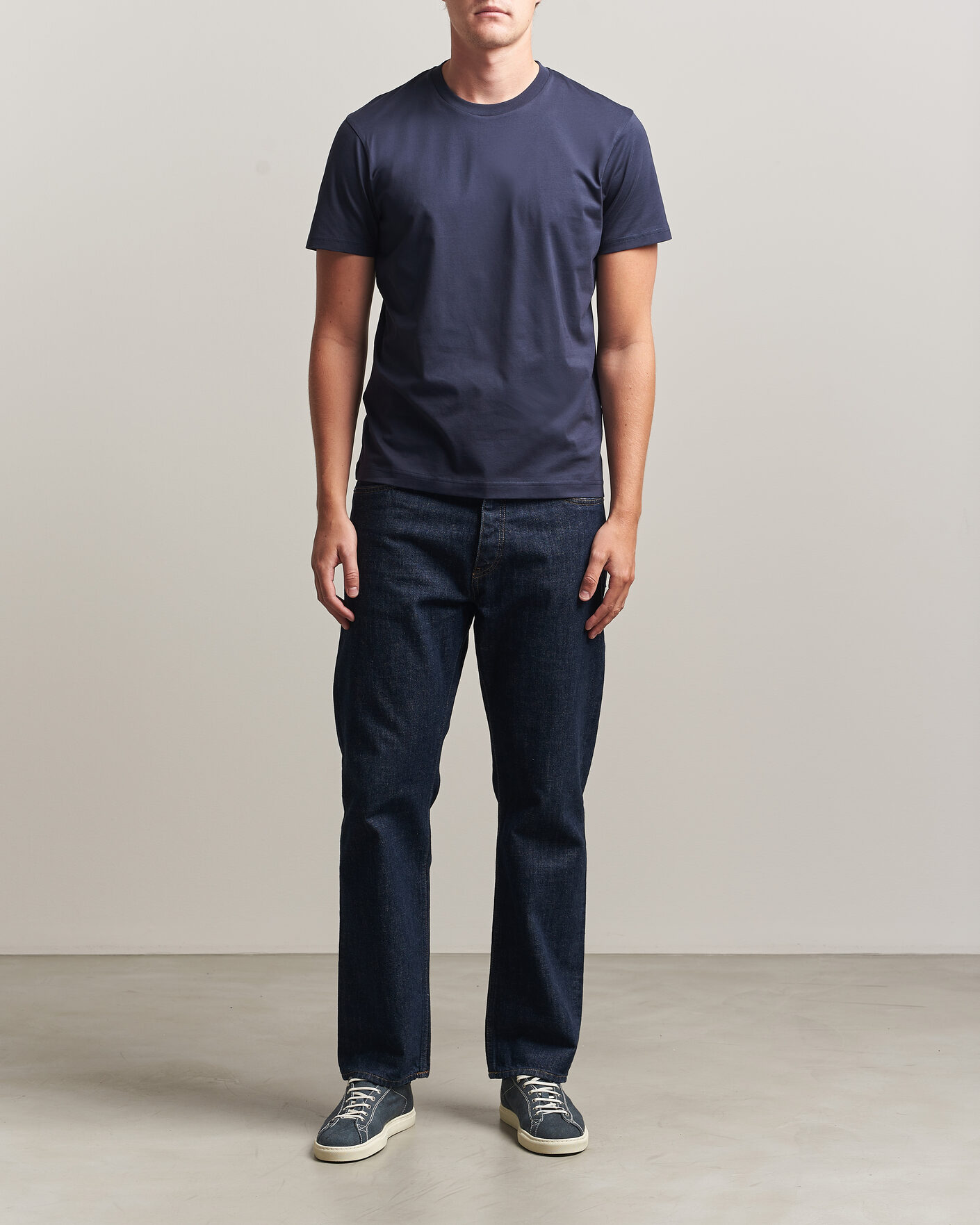 Men | T-Shirts | Sunspel | Riviera Midweight T-Shirt Navy