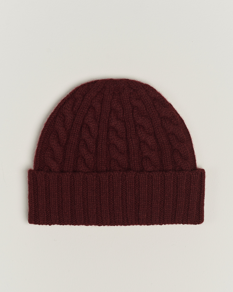 Men | Sunspel Lambswool Cable Hat Maroon | Sunspel | Lambswool Cable Hat Maroon