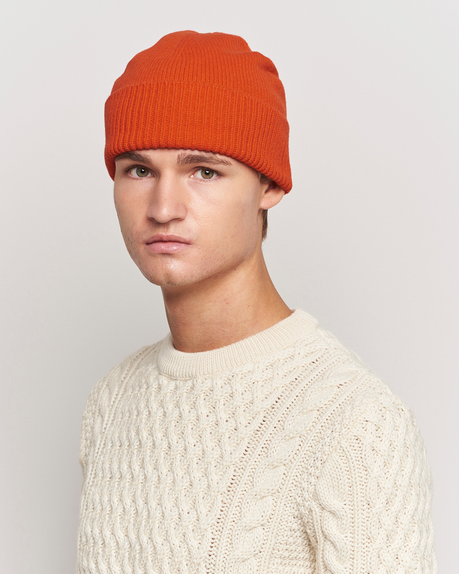 Men | Sunspel Lambswool Hat Magma | Sunspel | Lambswool Hat Magma