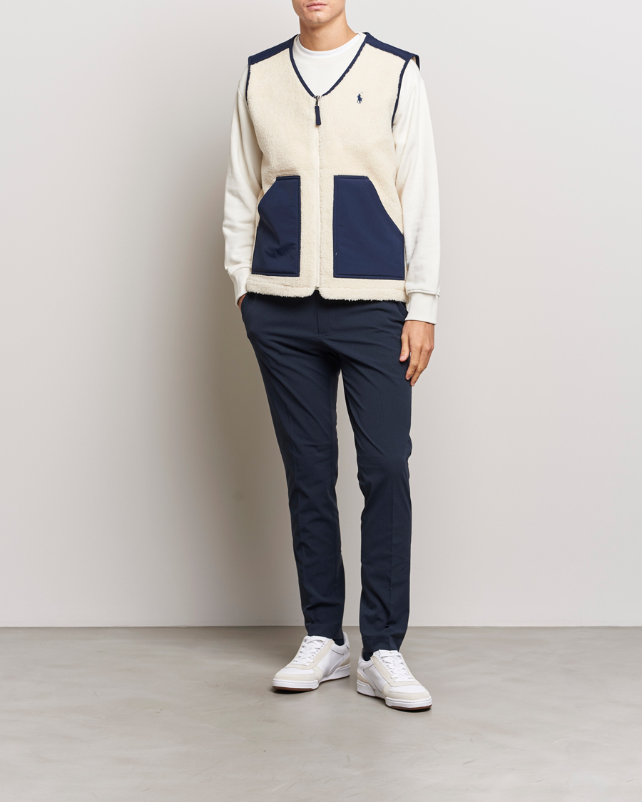 Men | Coats & Jackets | Polo Ralph Lauren | Gilet Pile Vest Winter Cream/Newport Navy