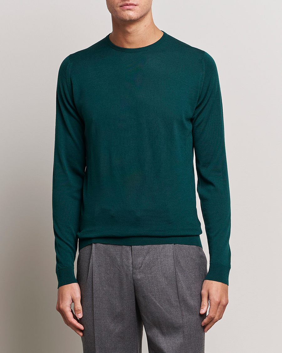 Men | Sweaters & Knitwear | John Smedley | Lundy Extra Fine Merino Crew Neck Pine Green