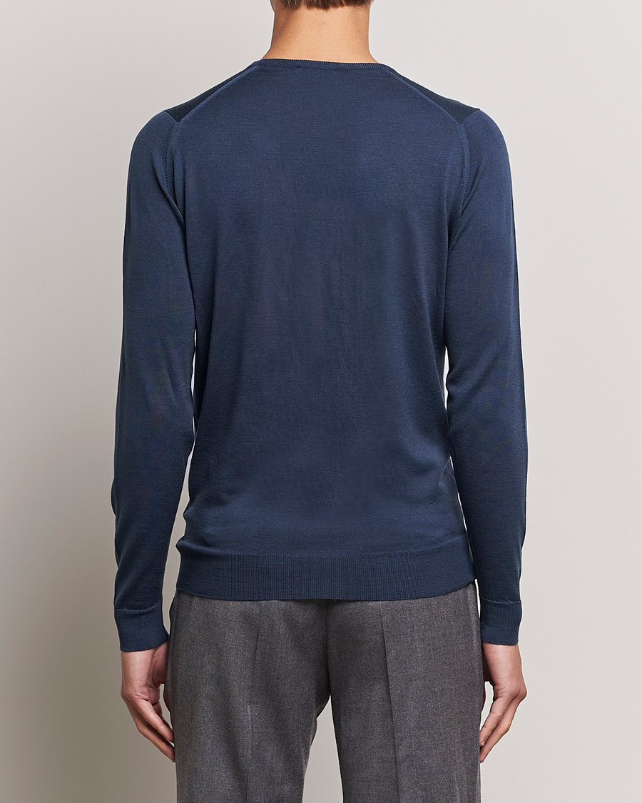 Men | Sweaters & Knitwear | John Smedley | Lundy Extra Fine Merino Crew Neck Smoke Blue
