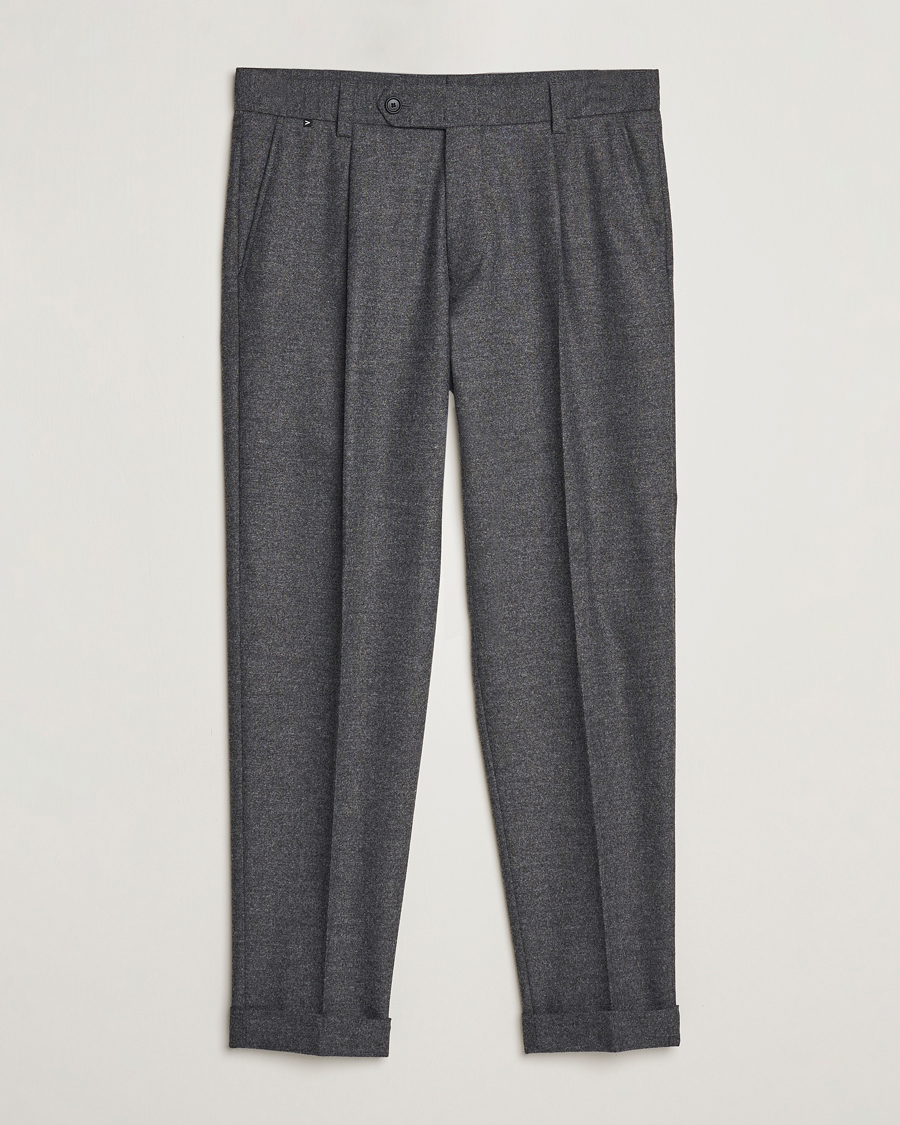 Men | Trousers | BOSS BLACK | Perin Tech Flannel Pleated Trousers Dark Grey