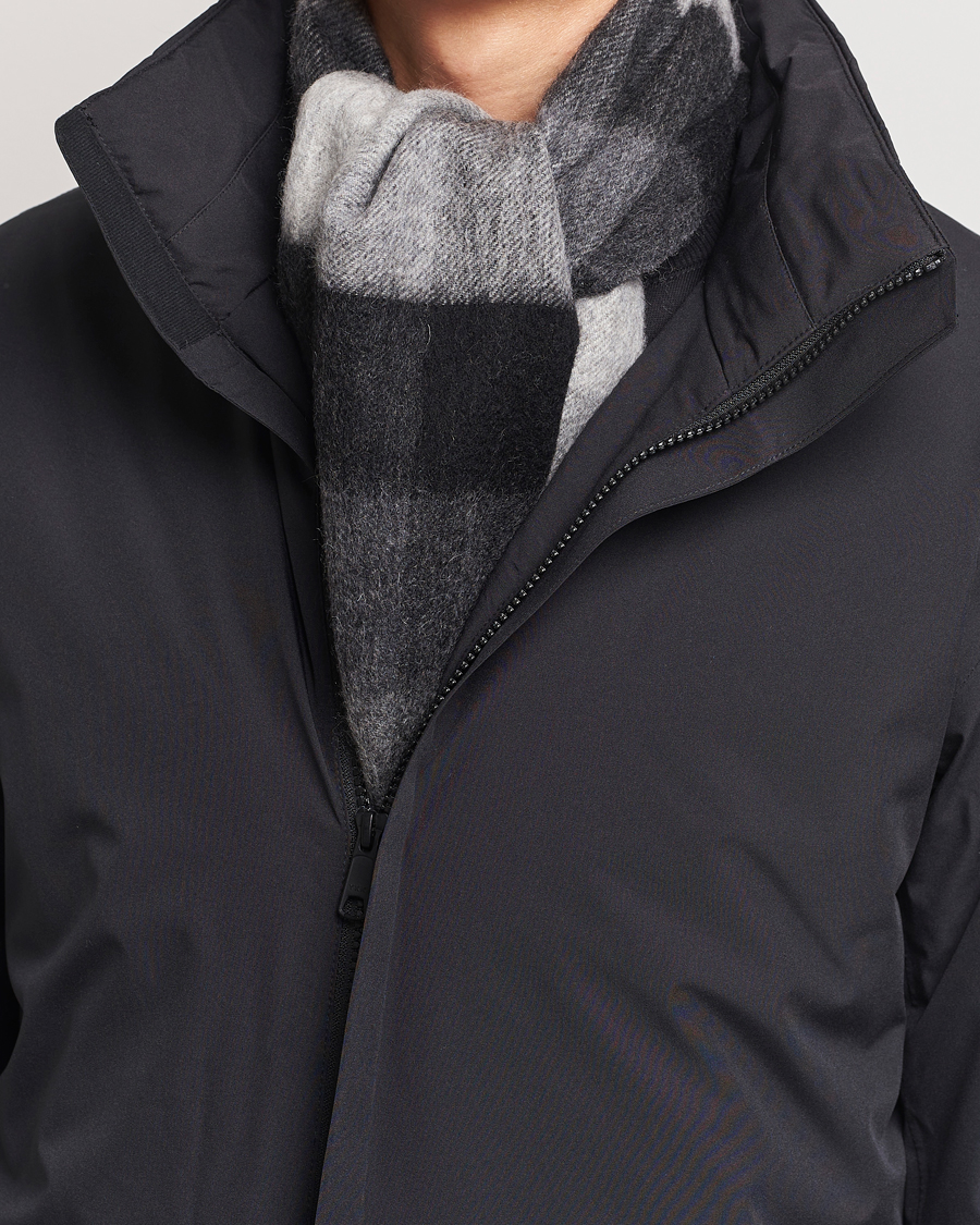 Men | Amanda Christensen Merino Wool Block Check Scarf Black/Grey | Amanda Christensen | Merino Wool Block Check Scarf Black/Grey