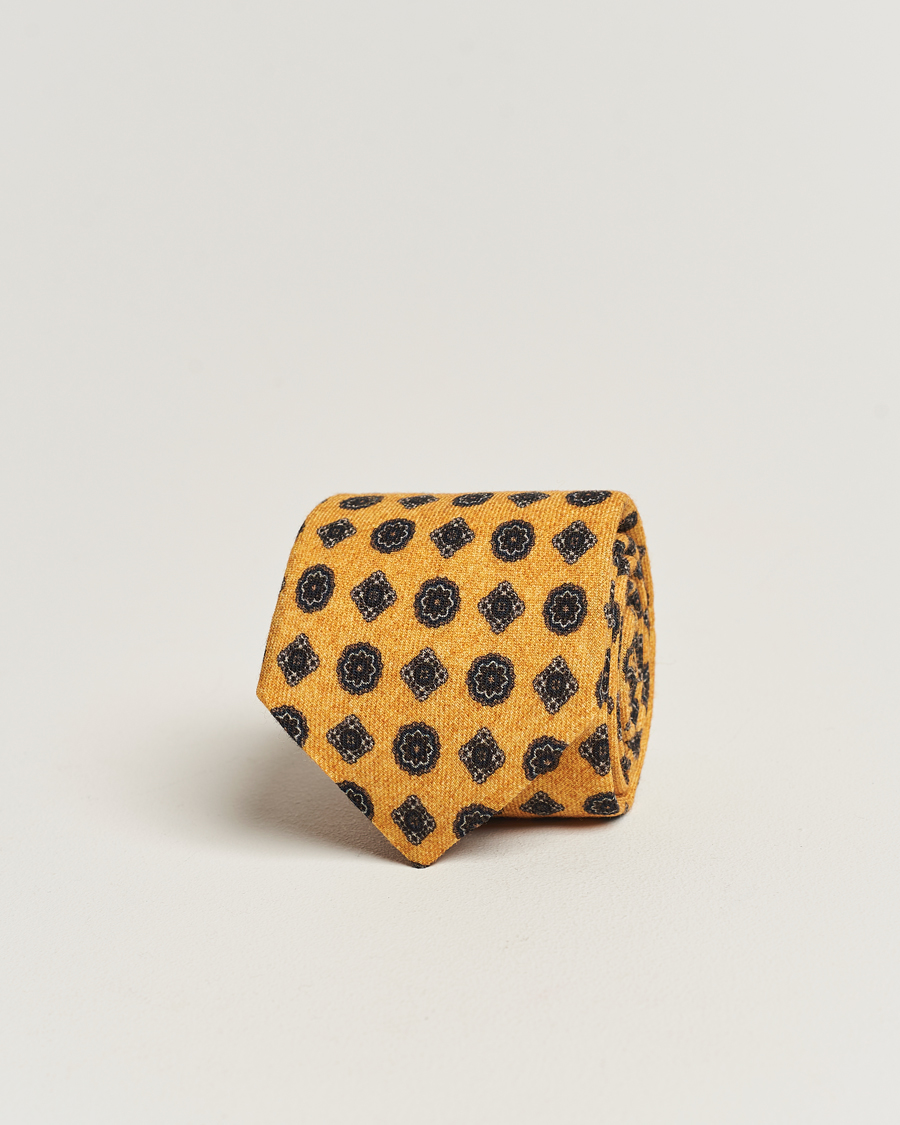 Men | Amanda Christensen Wool Flannel 8cm Printed Medallion Tie Yellow | Amanda Christensen | Wool Flannel 8cm Printed Medallion Tie Yellow