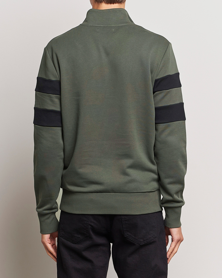 Men | Sweaters & Knitwear | Fred Perry | Tipped Sleeve Half Zip Sweatshirt Field Green