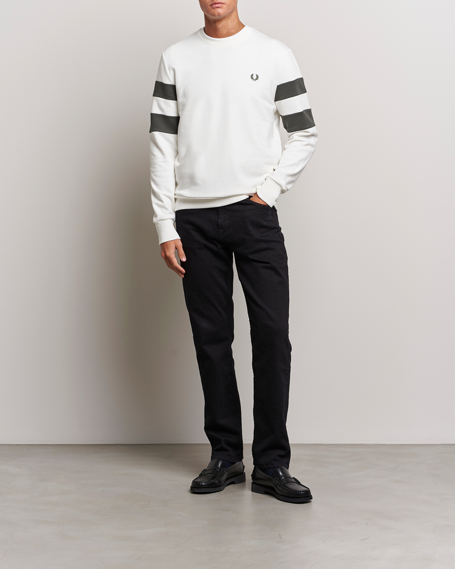 Men | Sweaters & Knitwear | Fred Perry | Tipped Sleeve Sweatshirt Snow Whiite