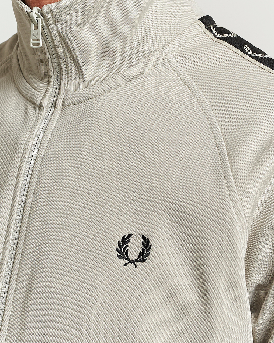 Men | Sweaters & Knitwear | Fred Perry | Taped Track Jacket Light Oyster