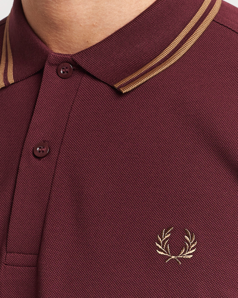 Men | Polo Shirts | Fred Perry | Twin Tipped Polo Shirt Oxblood