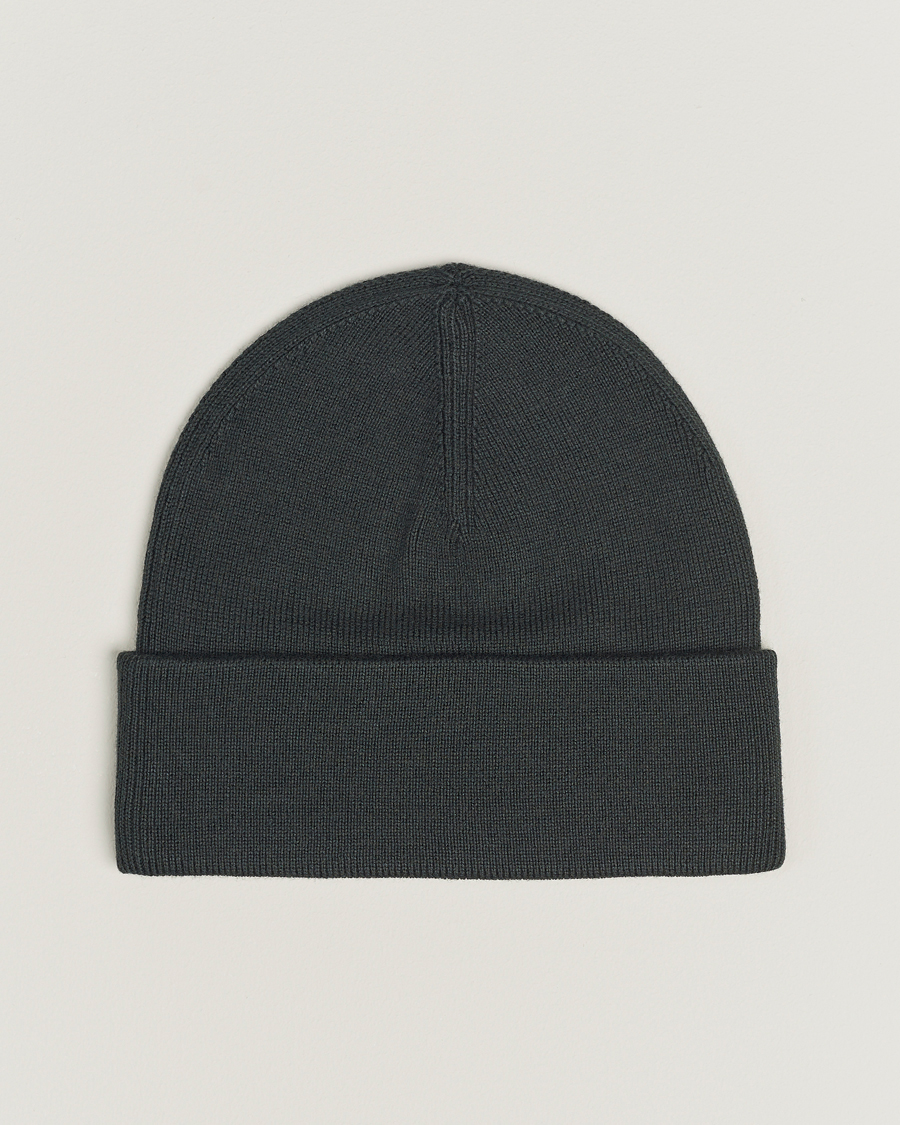Men | Fred Perry Merino Wool Beanie Night Green | Fred Perry | Merino Wool Beanie Night Green