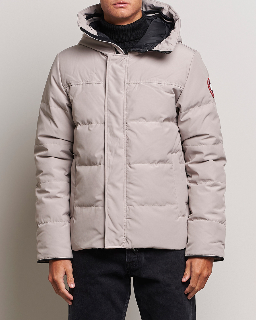 Men | Coats & Jackets | Canada Goose | Macmillan parka Limestone