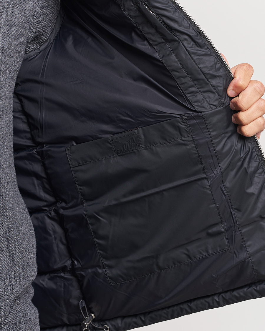 Men | Coats & Jackets | GANT | The Active Cloud Vest Black