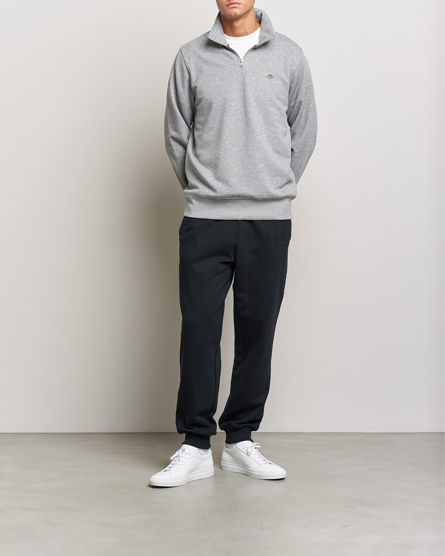 Men | Trousers | GANT | Archive Shield Sweatpants Black