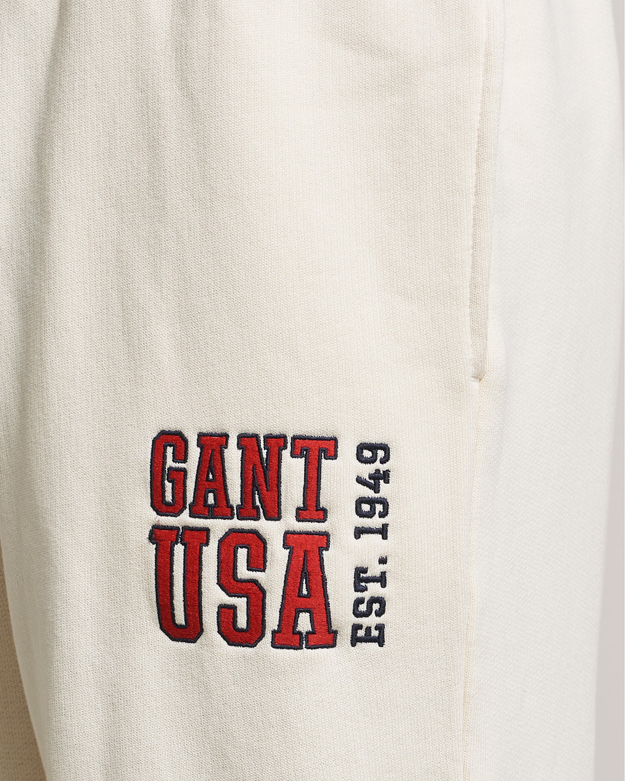 Men | Trousers | GANT | USA Sweatpants Cream