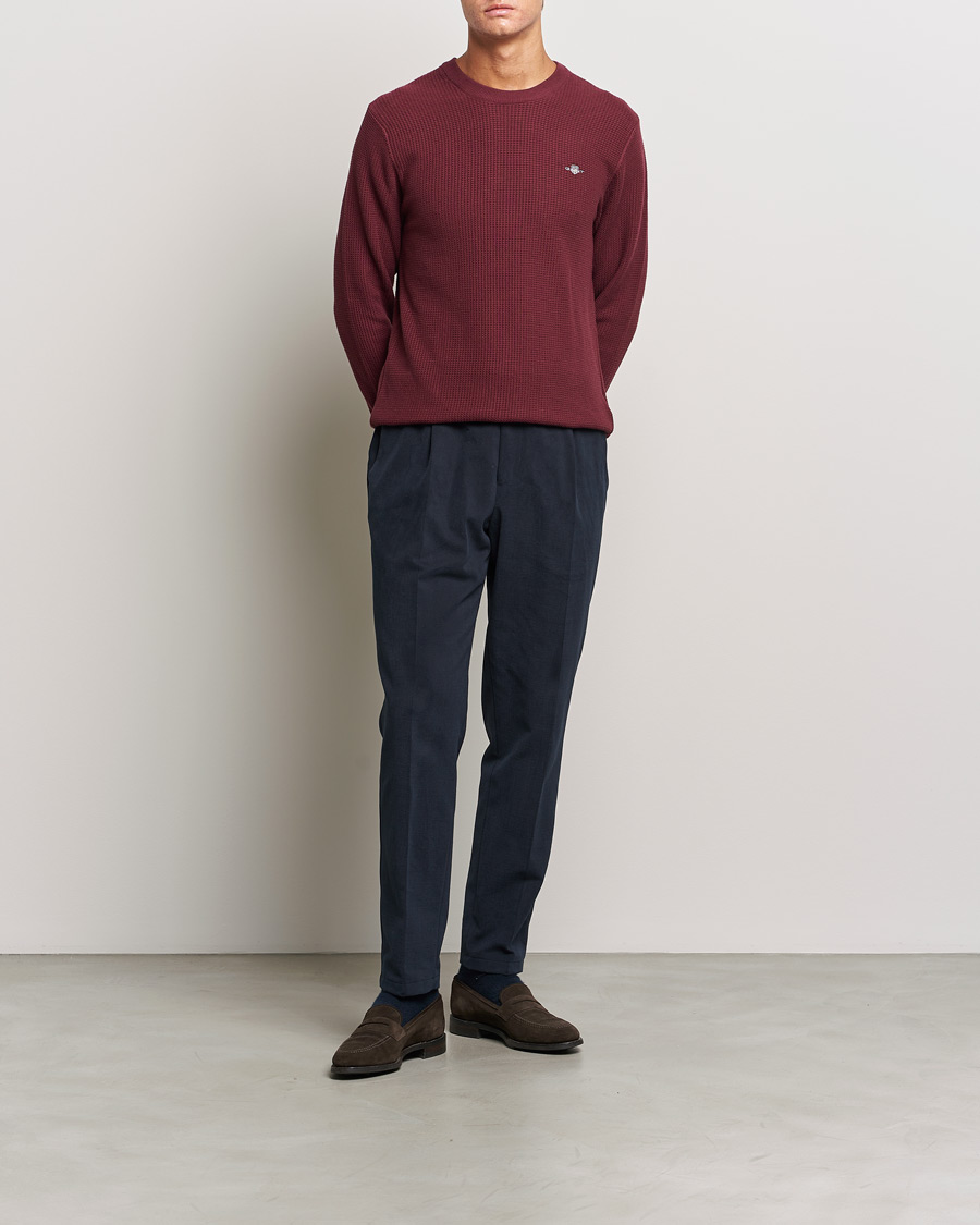 Men | Sweaters & Knitwear | GANT | Cotton Micro Textured Crew Neck Red Shadow