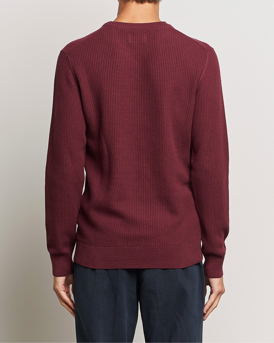 Men | Sweaters & Knitwear | GANT | Cotton Micro Textured Crew Neck Red Shadow