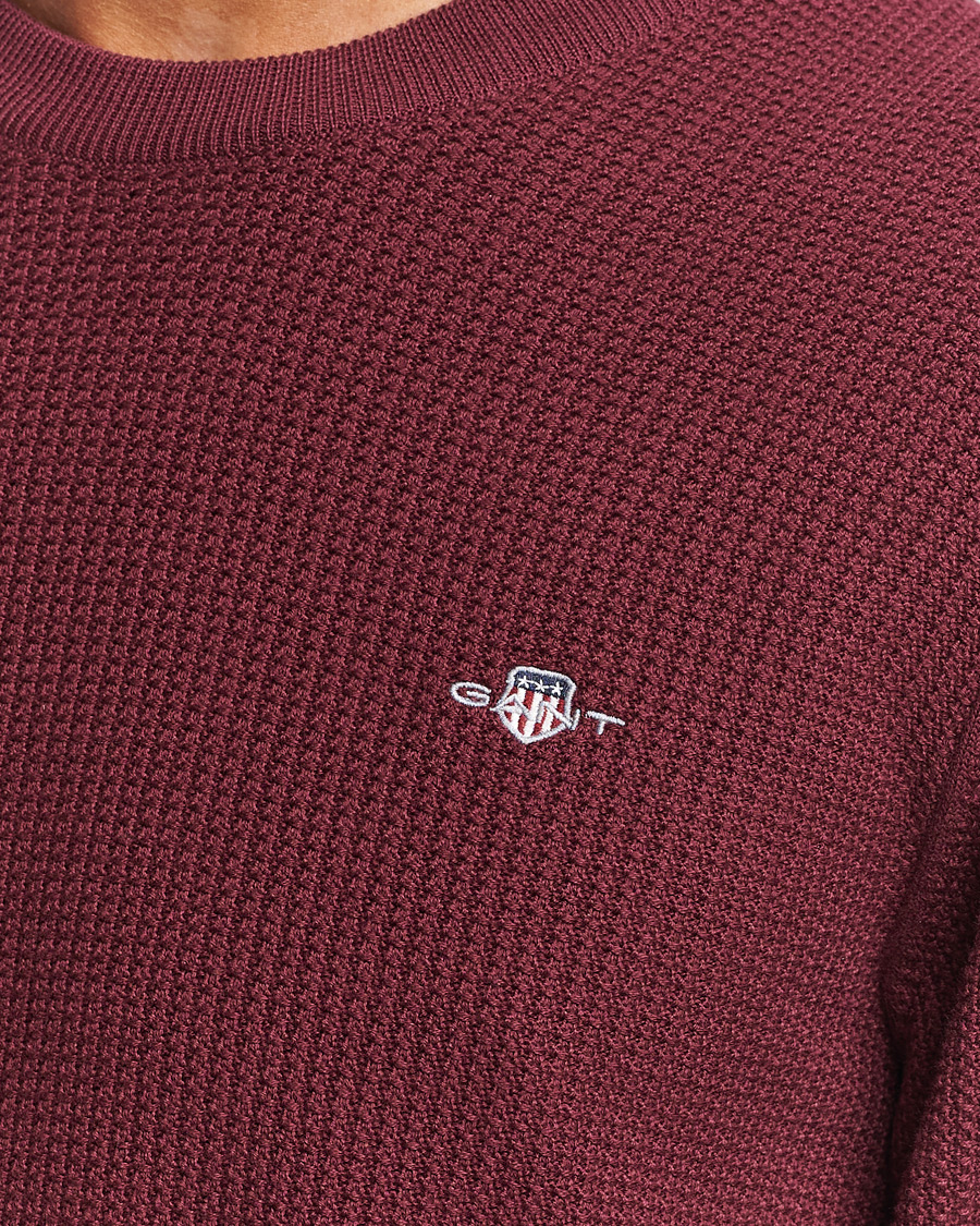 Men | Sweaters & Knitwear | GANT | Cotton Micro Textured Crew Neck Red Shadow