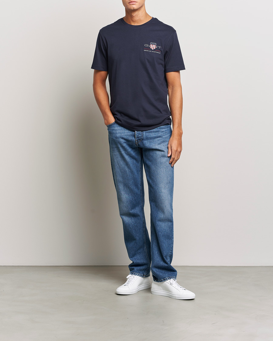 Men | T-Shirts | GANT | Archive Shield Small Logo T-Shirt Evening Blue