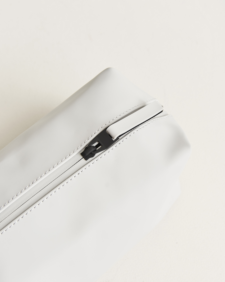 Men | RAINS Washbag Small Ash | RAINS | Washbag Small Ash