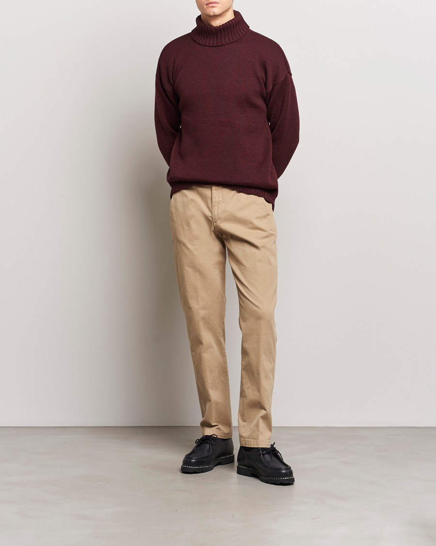 Men | Sweaters & Knitwear | Gloverall | Submariner Chunky Wool Roll Neck Burgundy