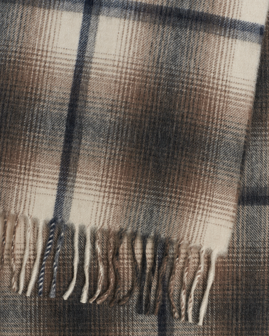 Men | Begg & Co Wool/Cashmere Shadow Check Scarf 32*180cm Natural Grey | Begg & Co | Wool/Cashmere Shadow Check Scarf 32*180cm Natural Grey