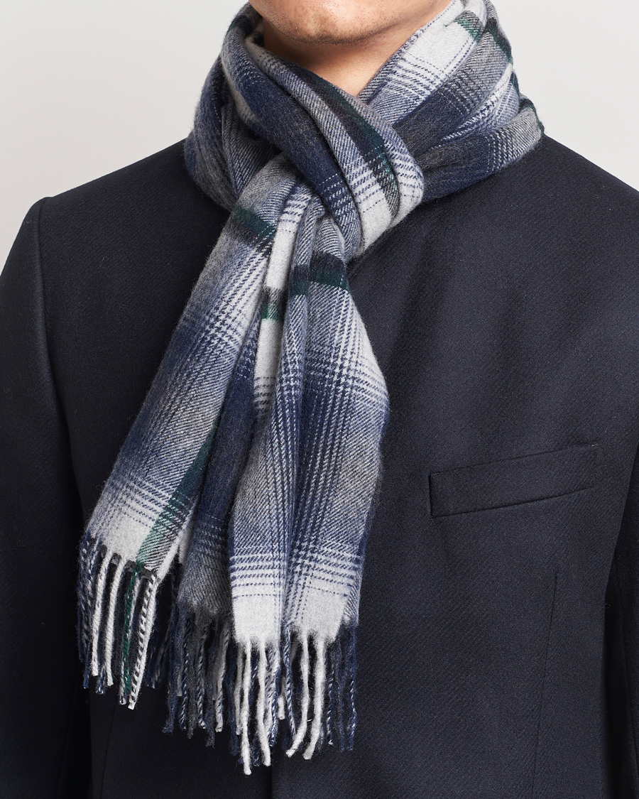 Men | Scarves | Begg & Co | Wool/Cashmere Shadow Check Scarf 32*180cm Silver/Navy