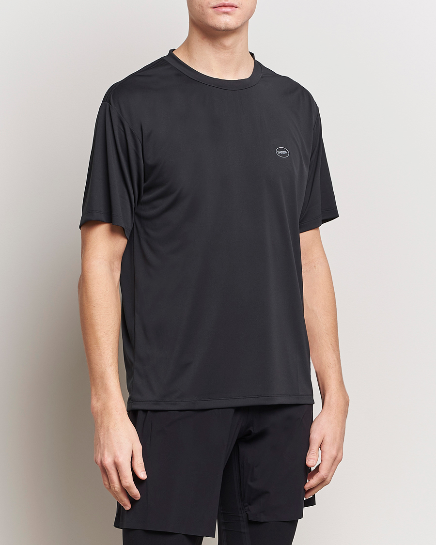 Men | T-Shirts | Satisfy | AuraLite T-Shirt Black