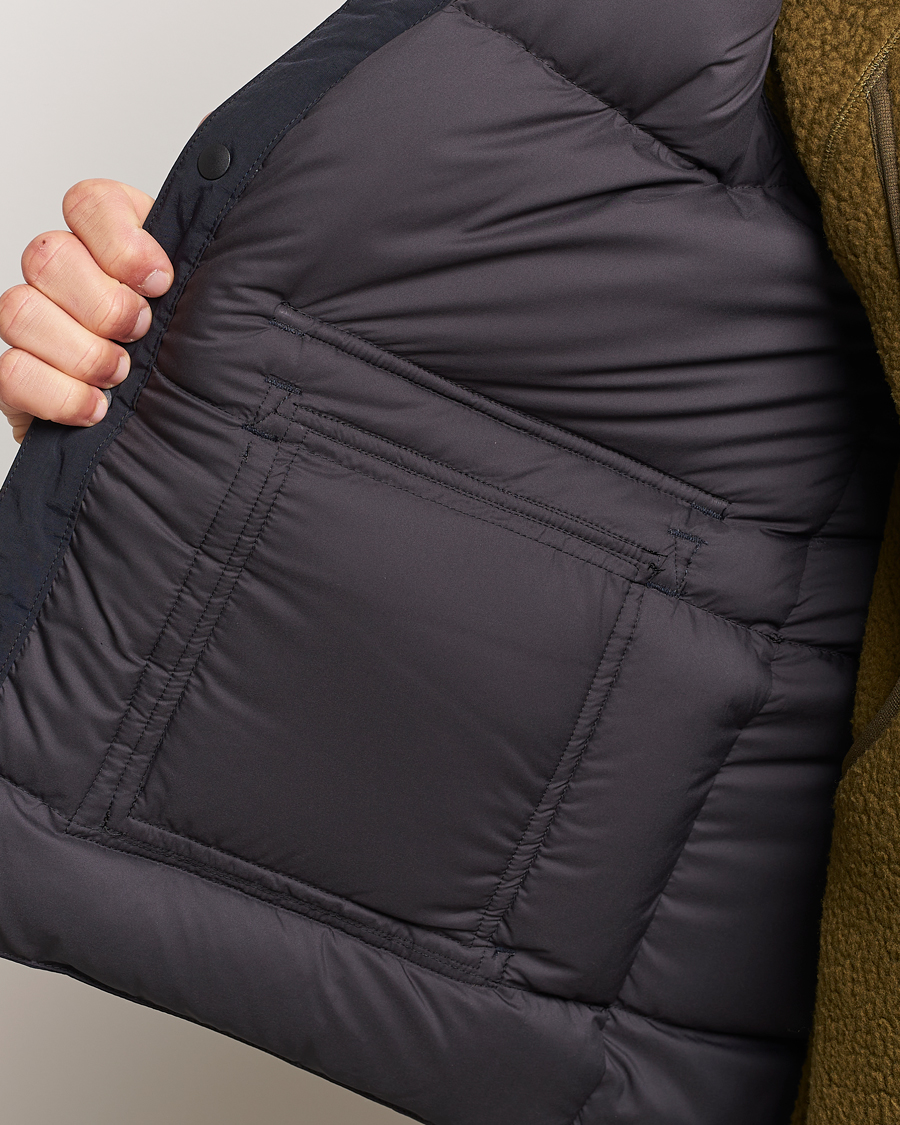 Men | Coats & Jackets | Snow Peak | Recycled Down Vest Black