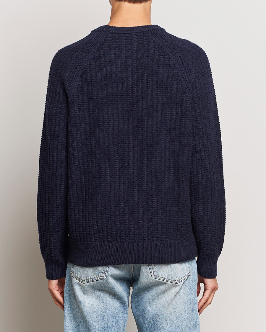 Men | Sweaters & Knitwear | GANT | Textured Raglan Knitted Crew Neck Evening Blue