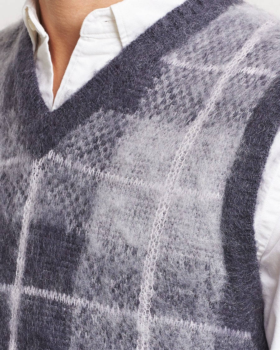 Men | Sweaters & Knitwear | BEAMS PLUS | Check Mohair Vest Grey