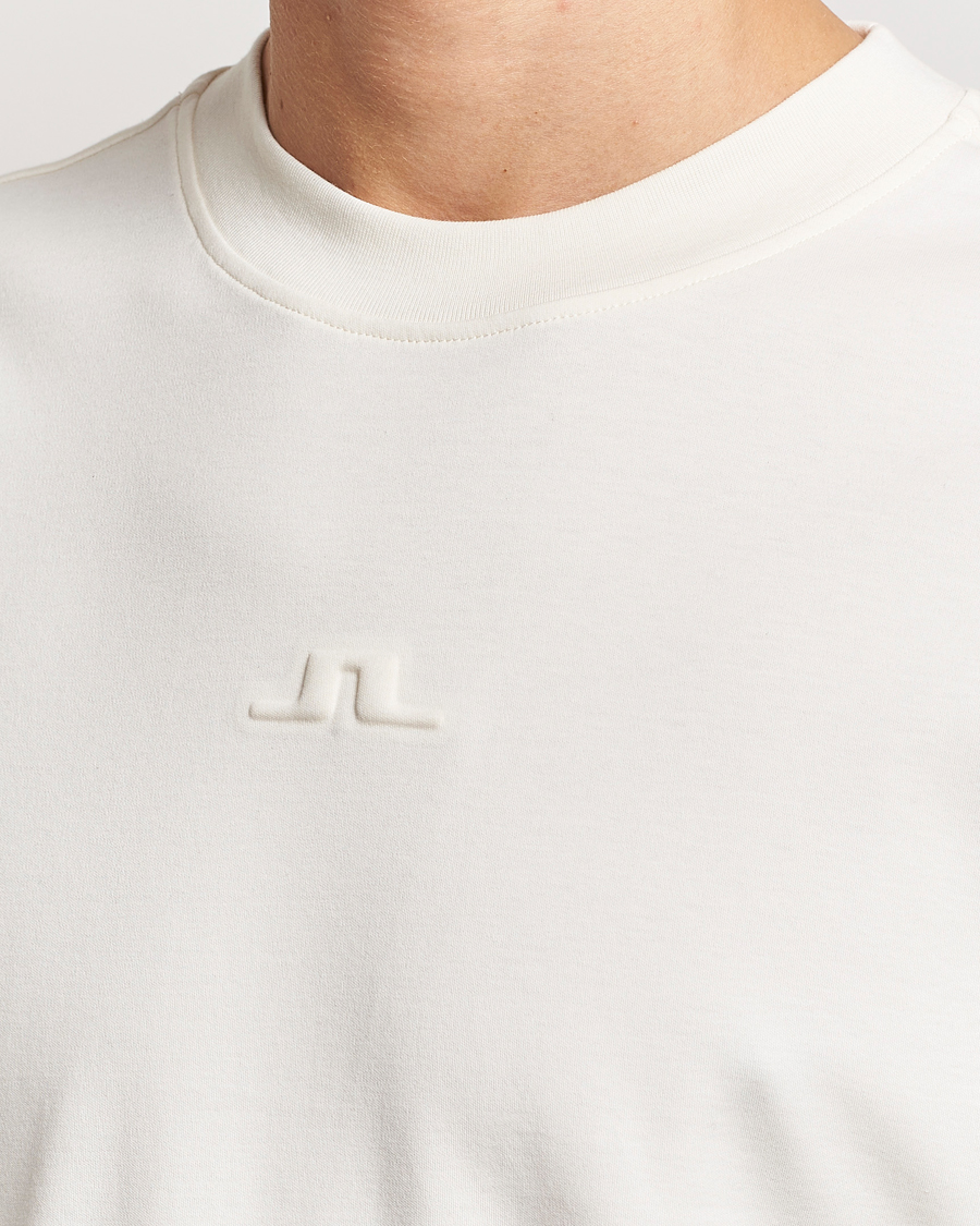 Men | T-Shirts | J.Lindeberg | Adnan Logo Mock Neck T-Shirt Cloud White