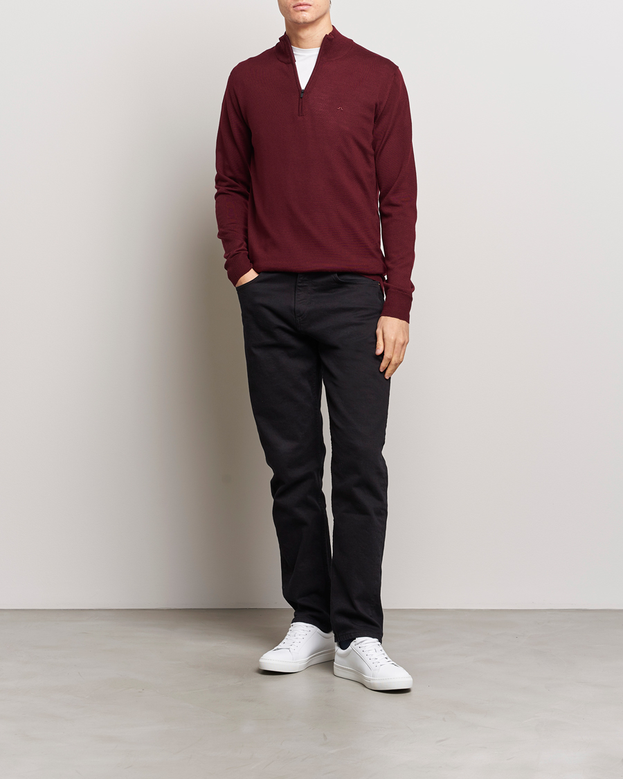 Men | Sweaters & Knitwear | J.Lindeberg | Kiyan Quarter Zip Wool Sweater Zinfandel