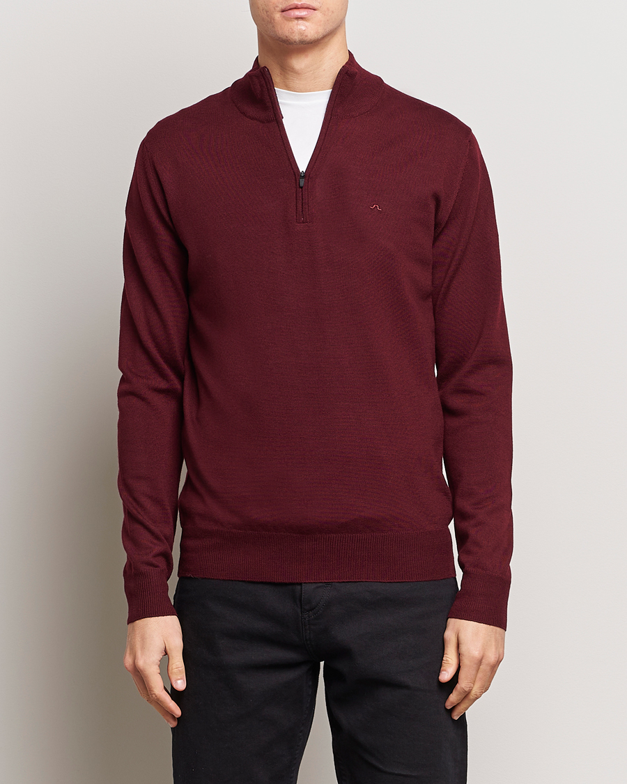 Men | Sweaters & Knitwear | J.Lindeberg | Kiyan Quarter Zip Wool Sweater Zinfandel