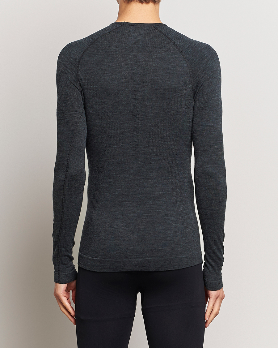 Men | Thermal Underwear | Falke Sport | Falke Long Sleeve Wool Tech Shirt Black