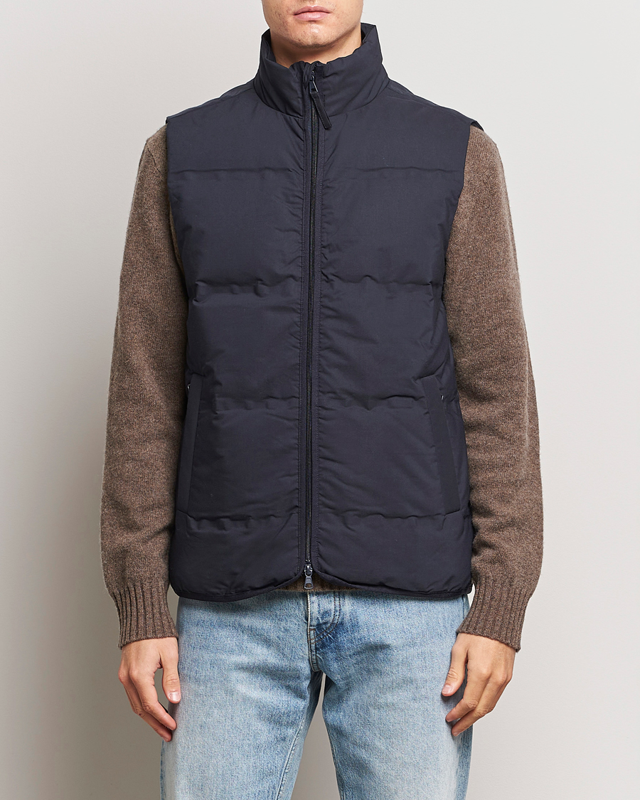 Men | A Day's March | A Day's March | Alford Puffer Vest Navy