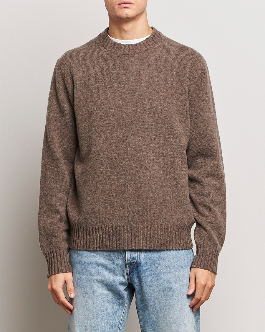 Men | Sweaters & Knitwear | A Day's March | Marlow Lambswool Crew Dark Taupe