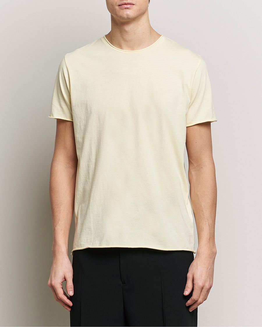 Men | T-Shirts | Filippa K | Roll Neck Crew Neck T-Shirt Soft Yellow